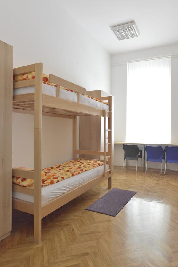 Hostel Flow House Centar Novi Sad Exteriér fotografie