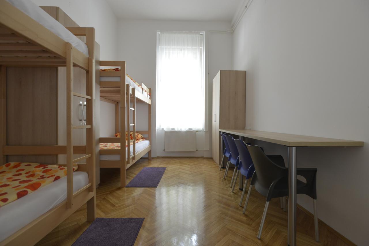 Hostel Flow House Centar Novi Sad Exteriér fotografie